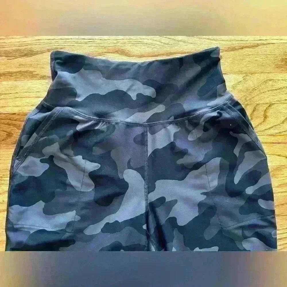 Old Navy Active Elevate High Rise Joggers Blue Camo Small